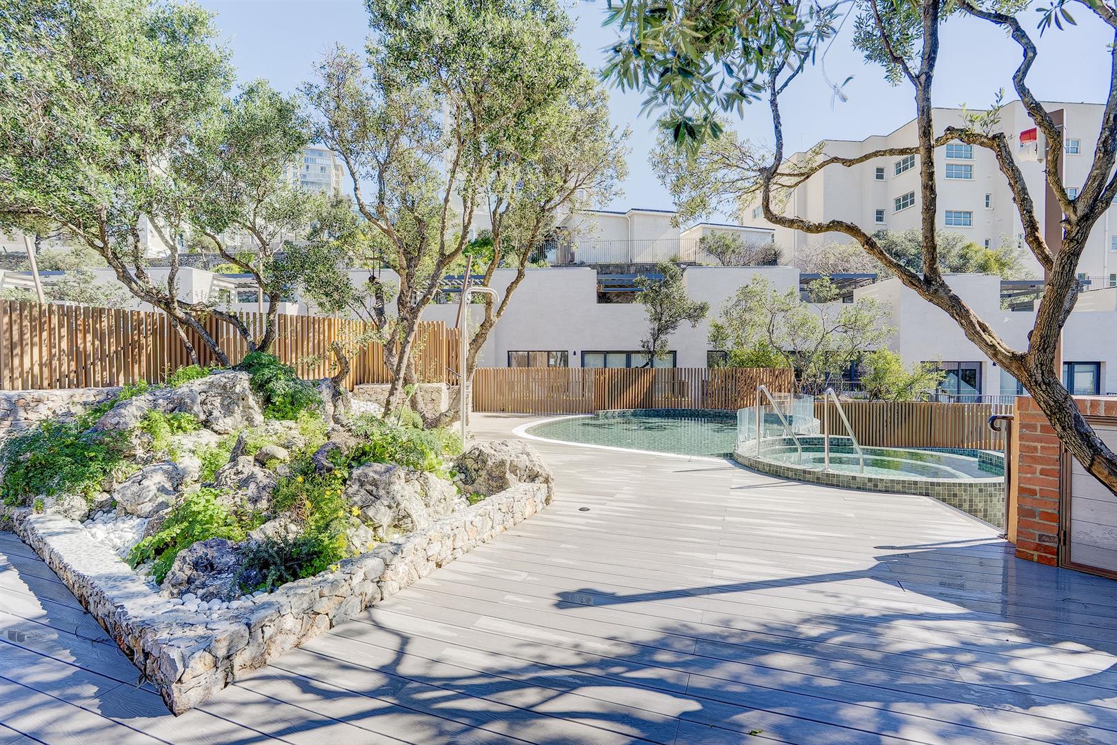 Image of House - 4 Bedrooms - 4 Bathrooms for Rental in North Gorge-Gibraltar, Image 25